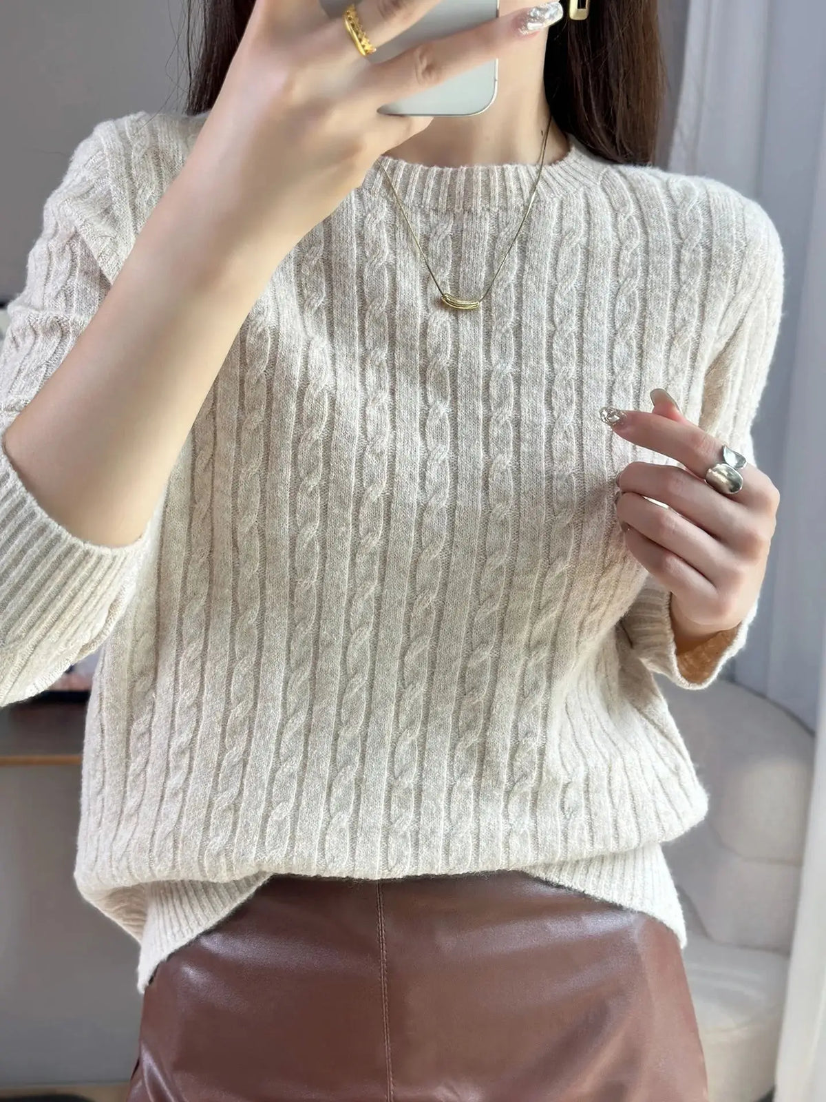 Knitted Wool Blend Sweater for Women, Long Sleeve, Round Neck, Loose Casual Top, Skin Friendly, Fall and Winter, New, 2025 New